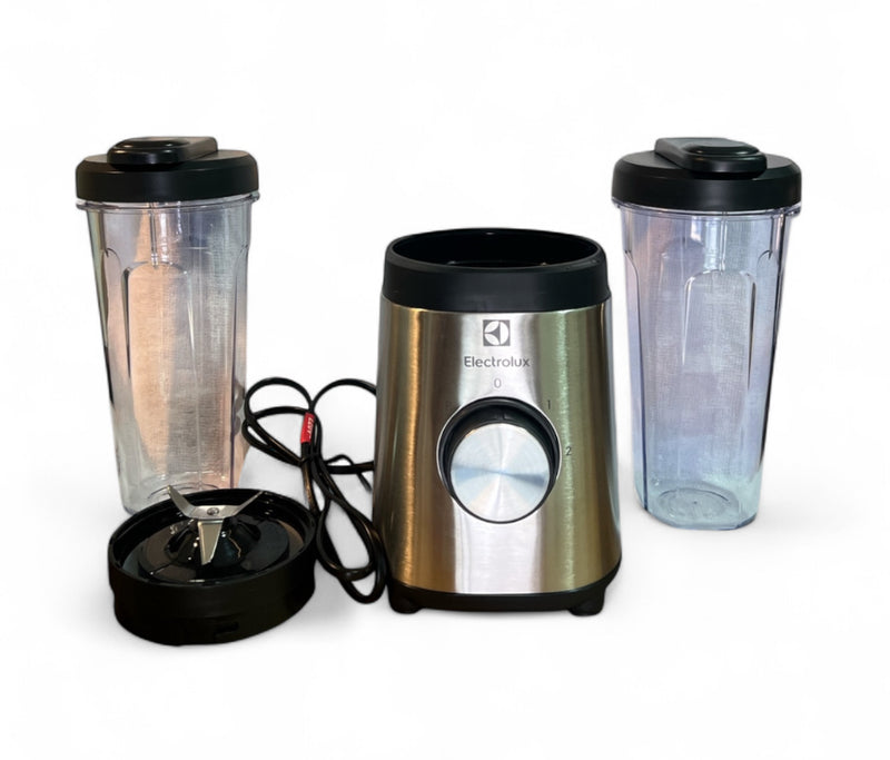 Liquidificador com dois copos 600ml